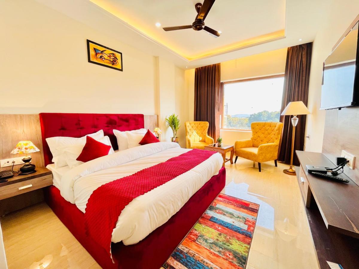 Hotel Ganges Blossam, A Luxury Hotel In Haridwar Exterior photo